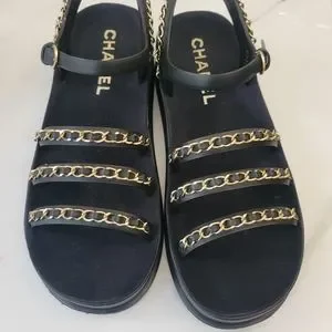 専用CHANEL 38 2022年 CHANEL PRINTED SNEAKERS from 22B Collection : Unboxing